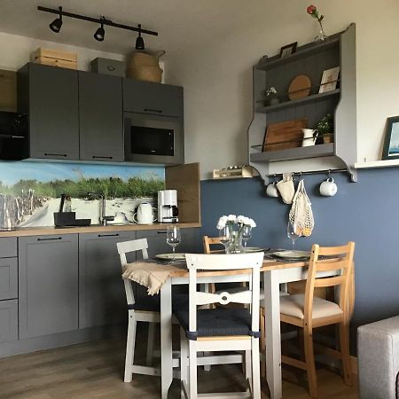 Liebevoll Eingerichtete Ferienwohnung Luettje Koje Dornum Esterno foto