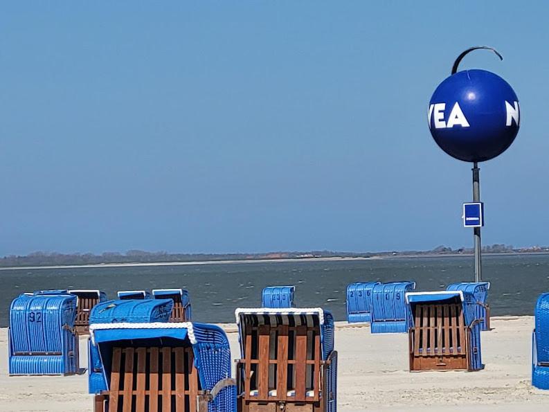 Liebevoll Eingerichtete Ferienwohnung Luettje Koje Dornum Esterno foto